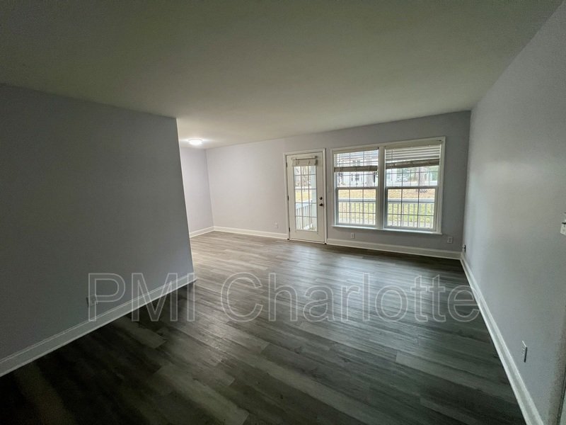 831 Mcalway Rd property image