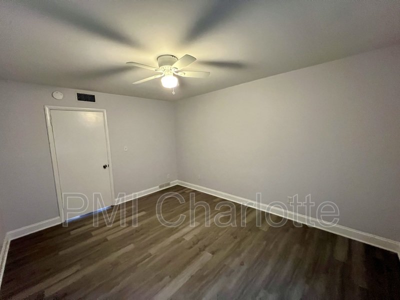 831 Mcalway Rd property image