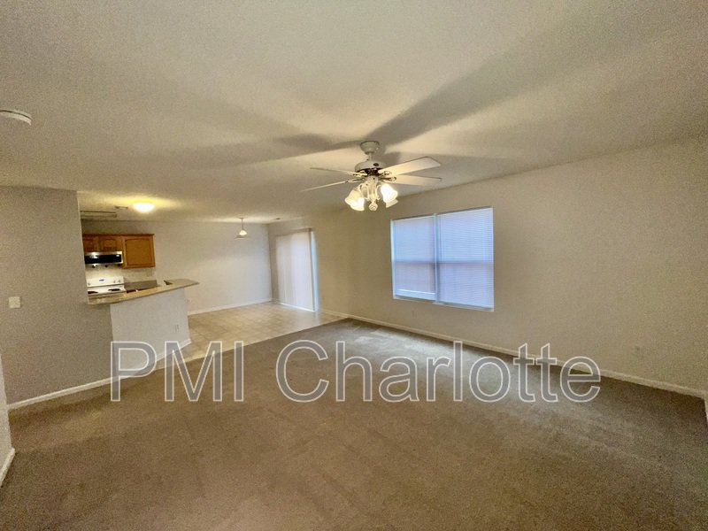 Large, 3 Bedroom Boulder Creek House for Rent property image