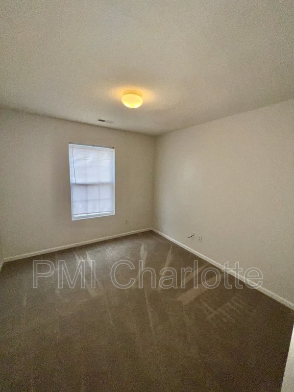 Large, 3 Bedroom Boulder Creek House for Rent property image