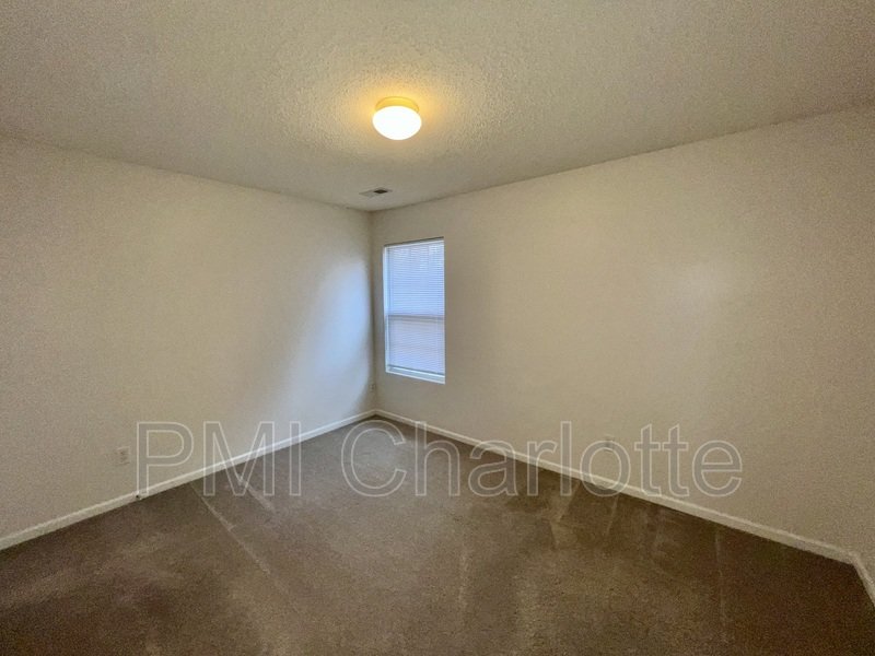Large, 3 Bedroom Boulder Creek House for Rent property image