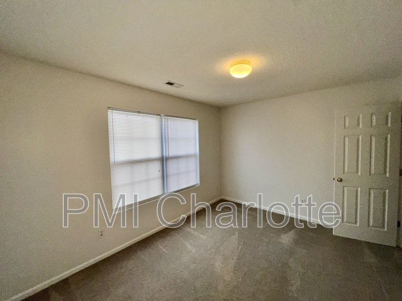 Large, 3 Bedroom Boulder Creek House for Rent property image