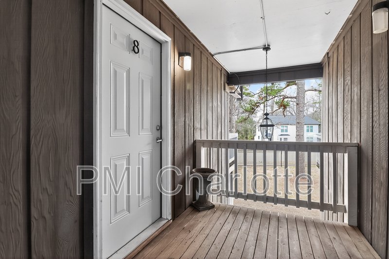 831 Mcalway Rd Apt 8 property image