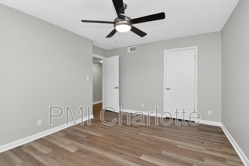 831 Mcalway Rd Apt 8 property image