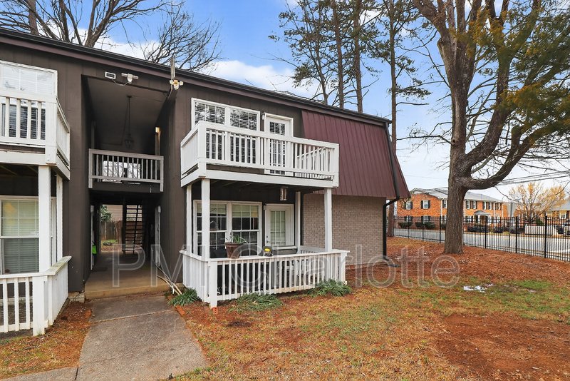 831 Mcalway Rd Apt 8 property image