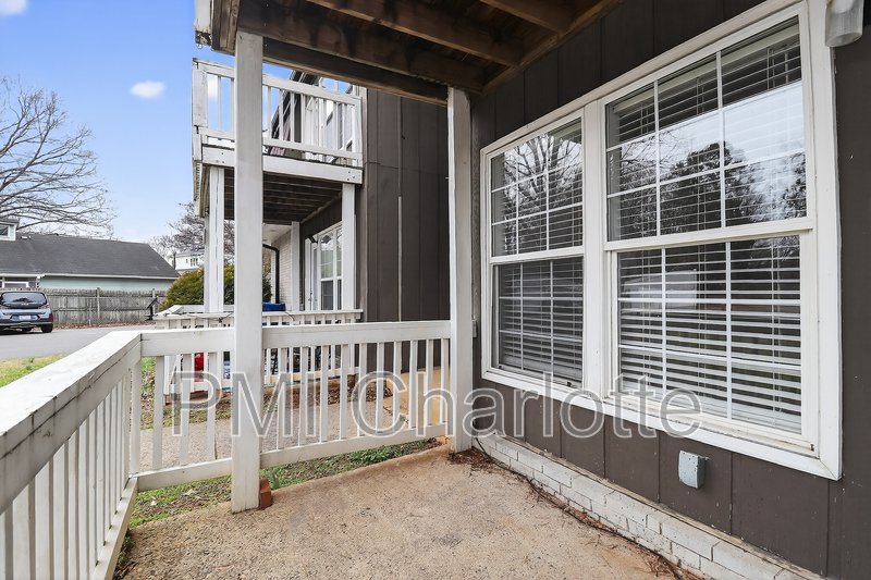 831 Mcalway Rd Apt 2 property image