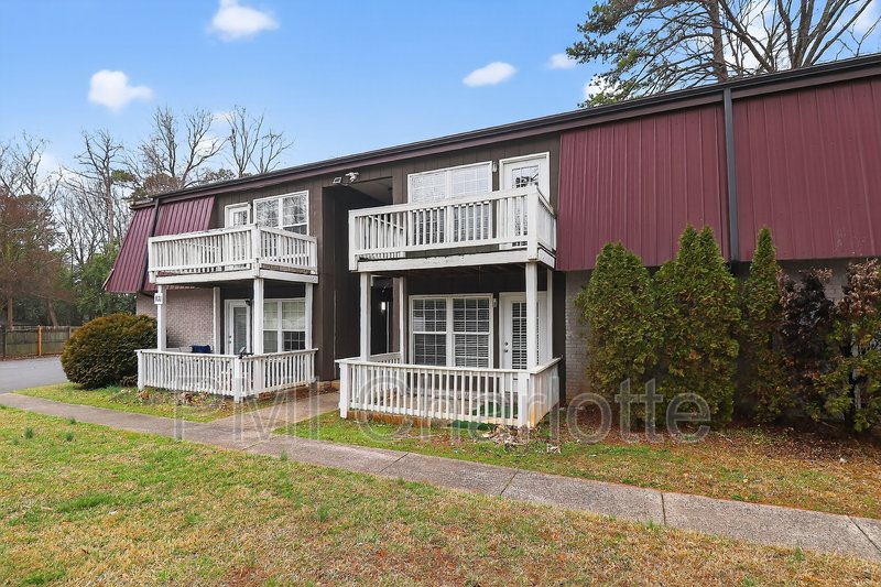 831 Mcalway Rd Apt 2 property image