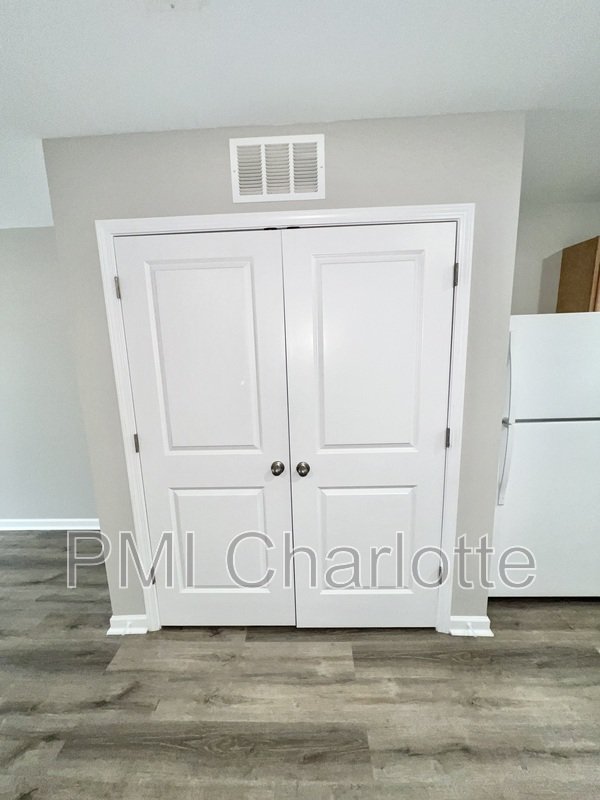 729 Fisher Ferry St Apt E property image