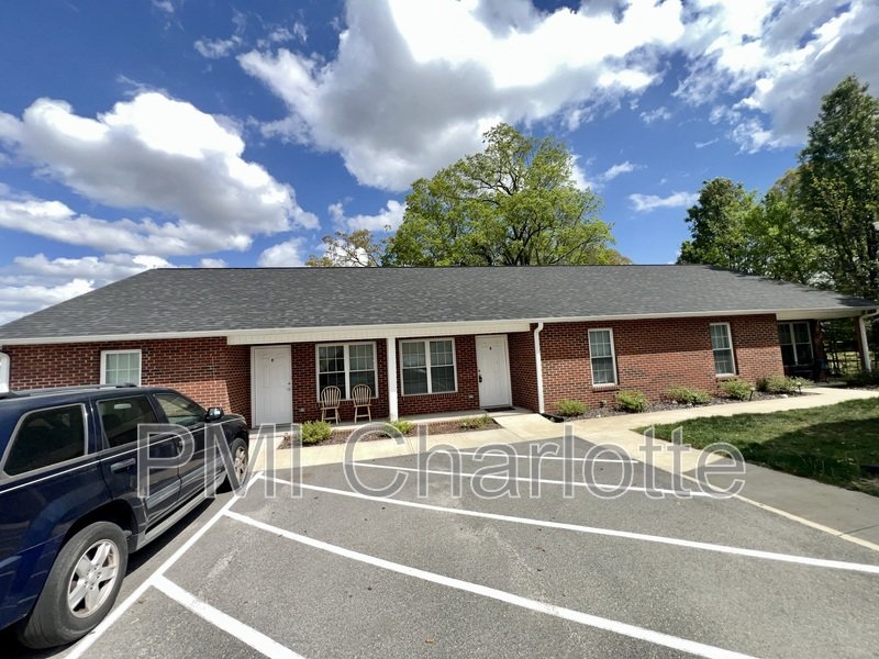 729 Fisher Ferry St Apt E property image