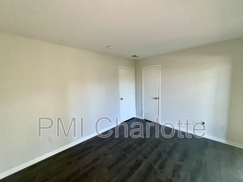 2 Bedroom Condo Near UNCC Available property image