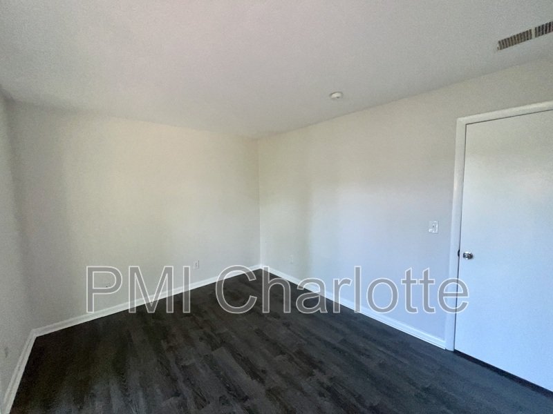 2 Bedroom Condo Near UNCC Available property image