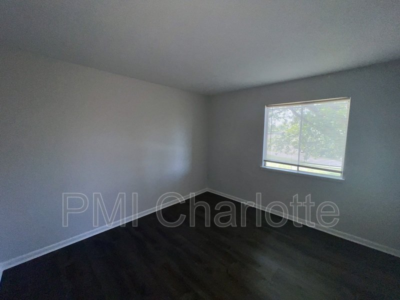 2 Bedroom Condo Near UNCC Available property image
