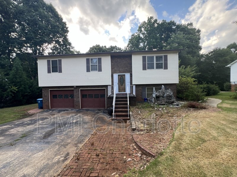Spacious Home for Rent in Newton property image