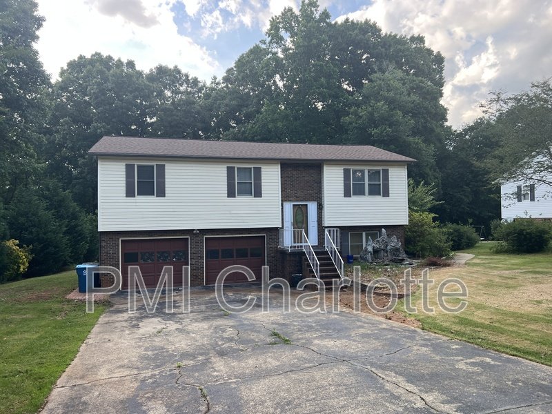 Spacious Home for Rent in Newton property image