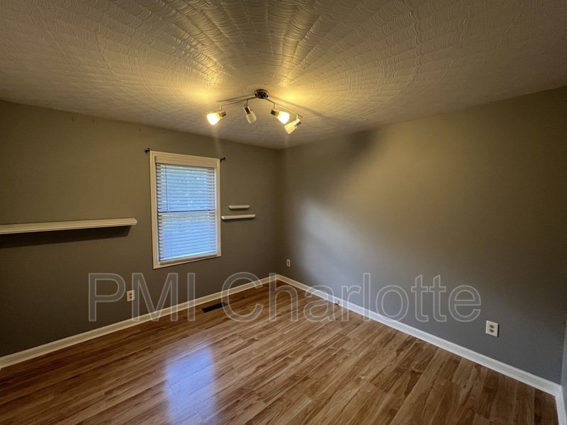 Spacious Home for Rent in Newton property image