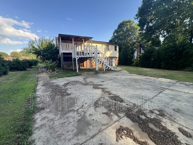 Spacious Home for Rent in Newton property image