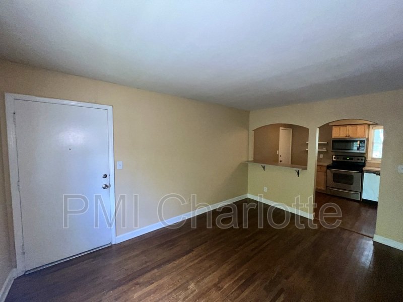 Charming Cotswold Condo Available property image