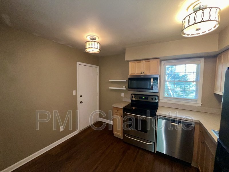Charming Cotswold Condo Available property image