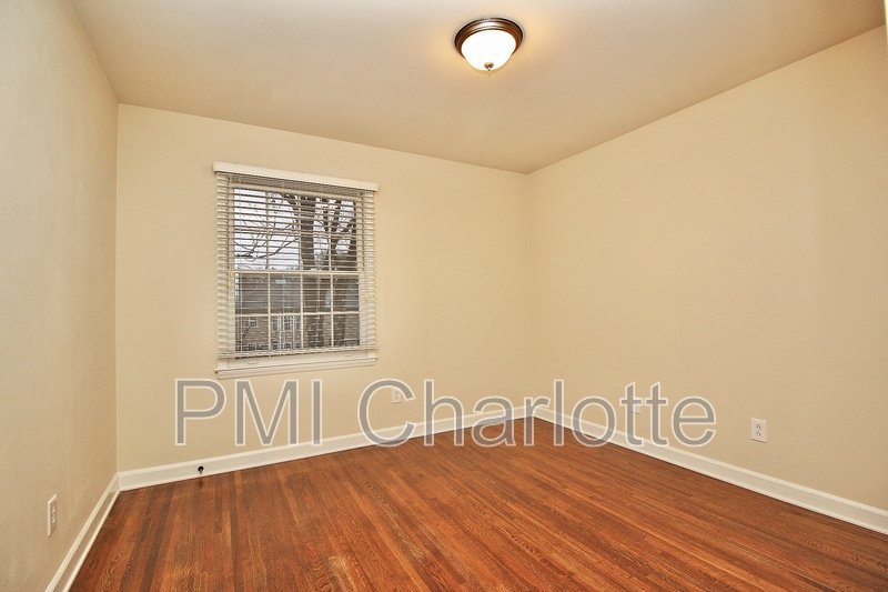 Charming Cotswold Condo Available property image