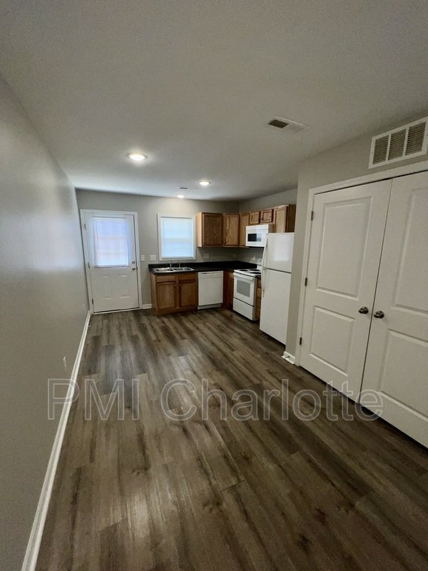 729 Fisher Ferry St Apt C property image