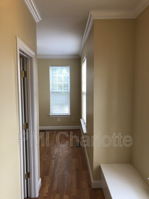 Walnut Creek Penthouse Condo Available property image