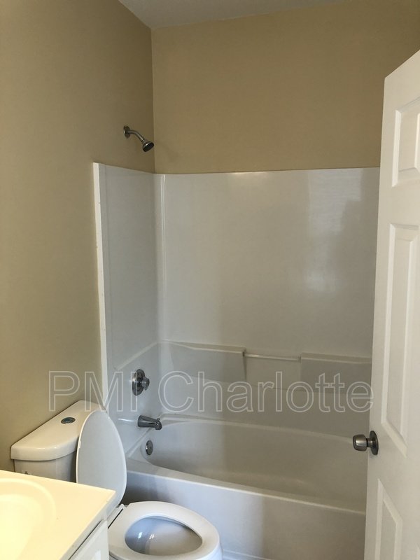 Walnut Creek Penthouse Condo Available property image