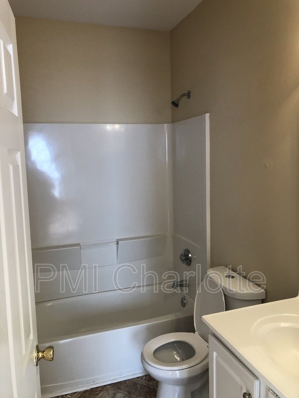 Walnut Creek Penthouse Condo Available property image