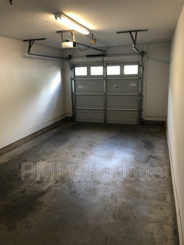Walnut Creek Penthouse Condo Available property image