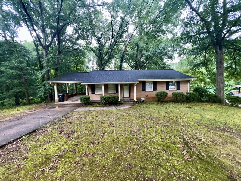 Spacious Ranch with Walkout Basement Available for Rent property image