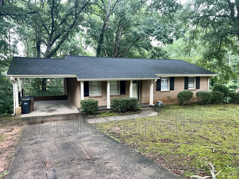 Spacious Ranch with Walkout Basement Available for Rent property image