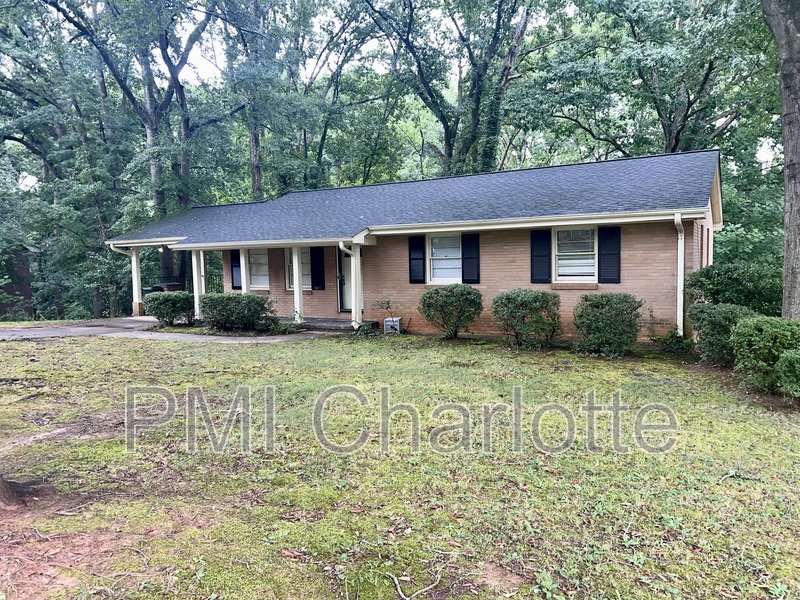 Spacious Ranch with Walkout Basement Available for Rent property image
