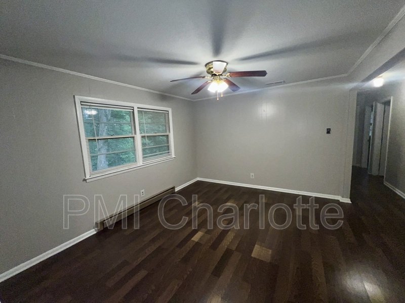 Spacious Ranch with Walkout Basement Available for Rent property image