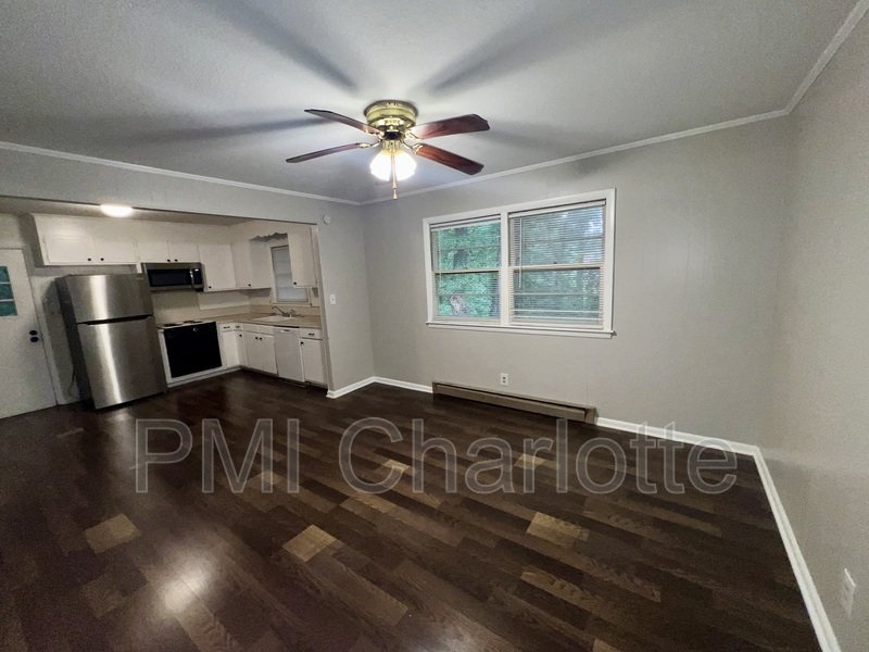 Spacious Ranch with Walkout Basement Available for Rent property image