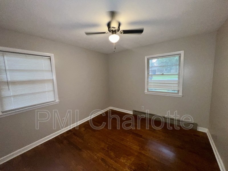 Spacious Ranch with Walkout Basement Available for Rent property image