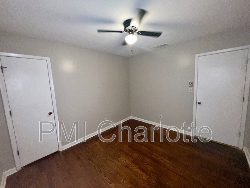 Spacious Ranch with Walkout Basement Available for Rent property image