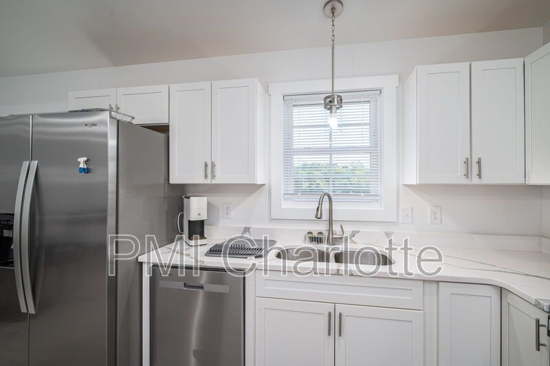 Practically New Shelby Ranch Available for Rent property image