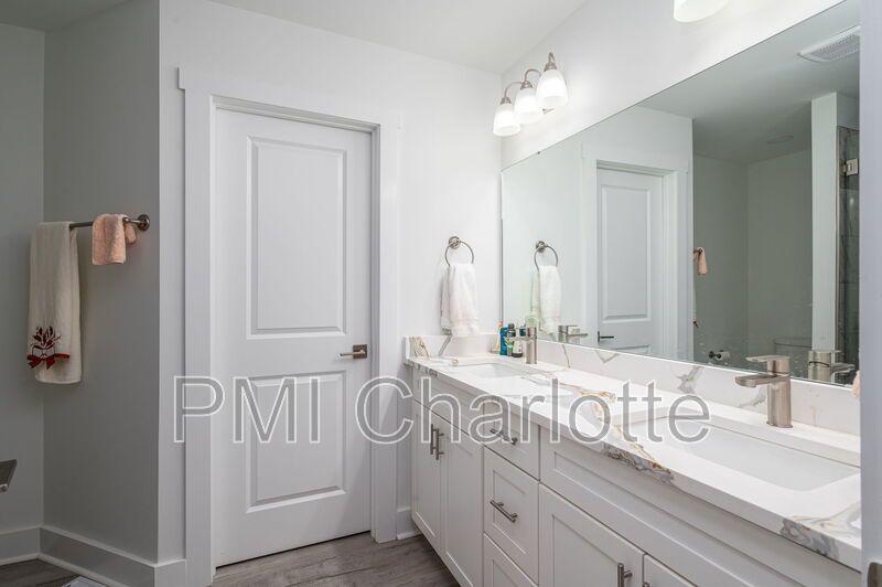 Practically New Shelby Ranch Available for Rent property image