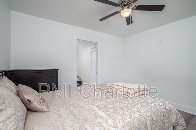 Practically New Shelby Ranch Available for Rent property image