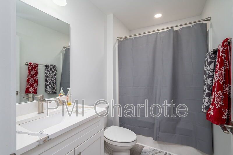Practically New Shelby Ranch Available for Rent property image