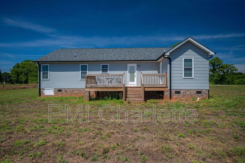 Practically New Shelby Ranch Available for Rent property image