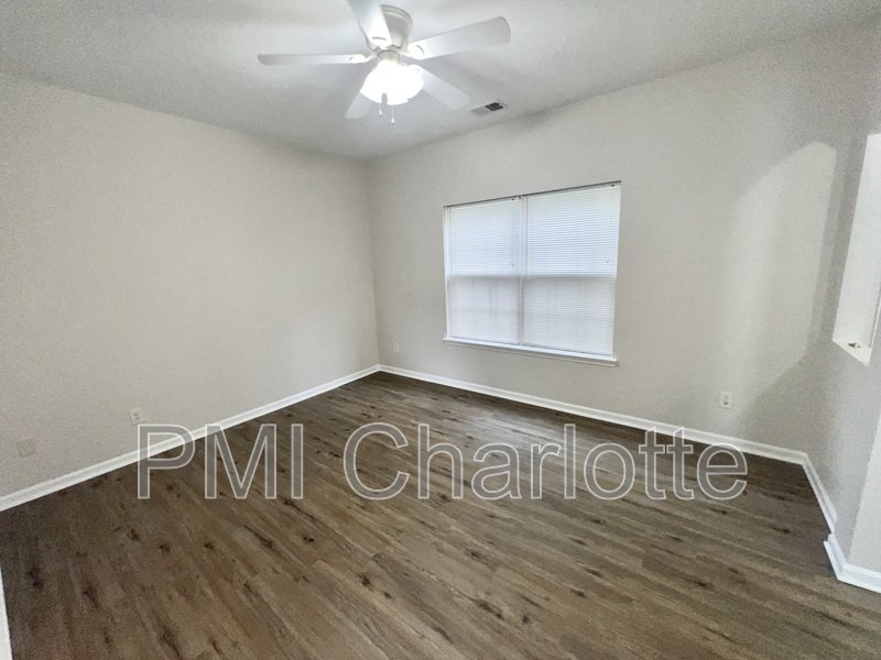 Home in desirable Riverwalk Community property image