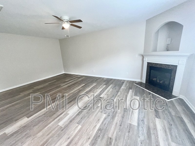 Home in desirable Riverwalk Community property image