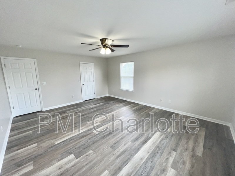 Home in desirable Riverwalk Community property image