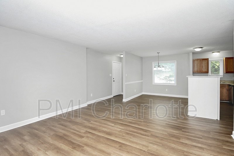 Large, 3 Bedroom Concord Quad Unit Available property image
