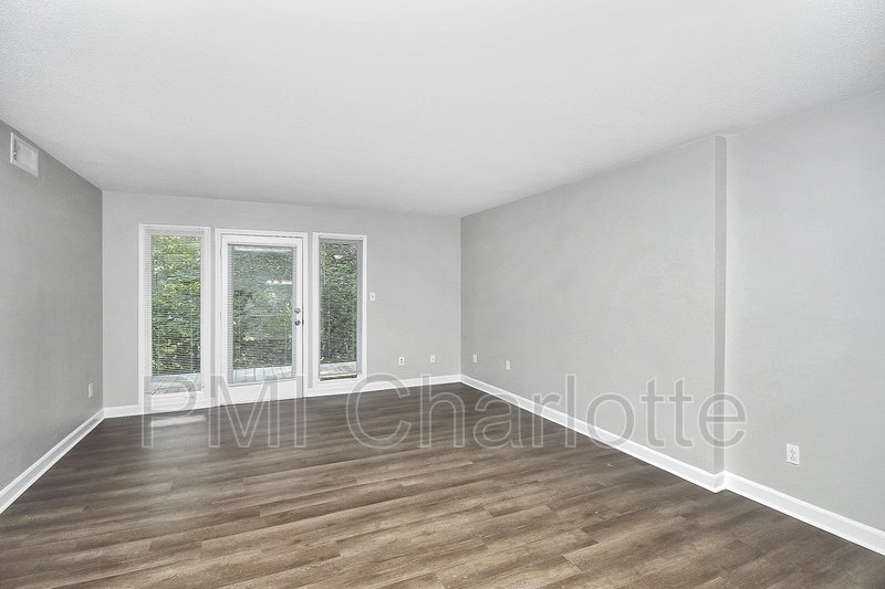 Large, 3 Bedroom Concord Quad Unit Available property image