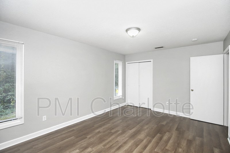 Large, 3 Bedroom Concord Quad Unit Available property image