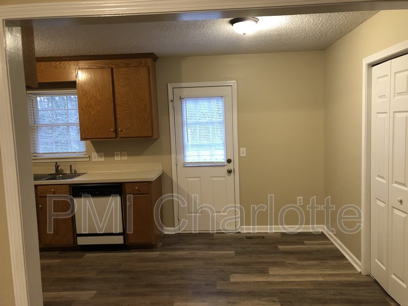 2519 Hickory Ave property image