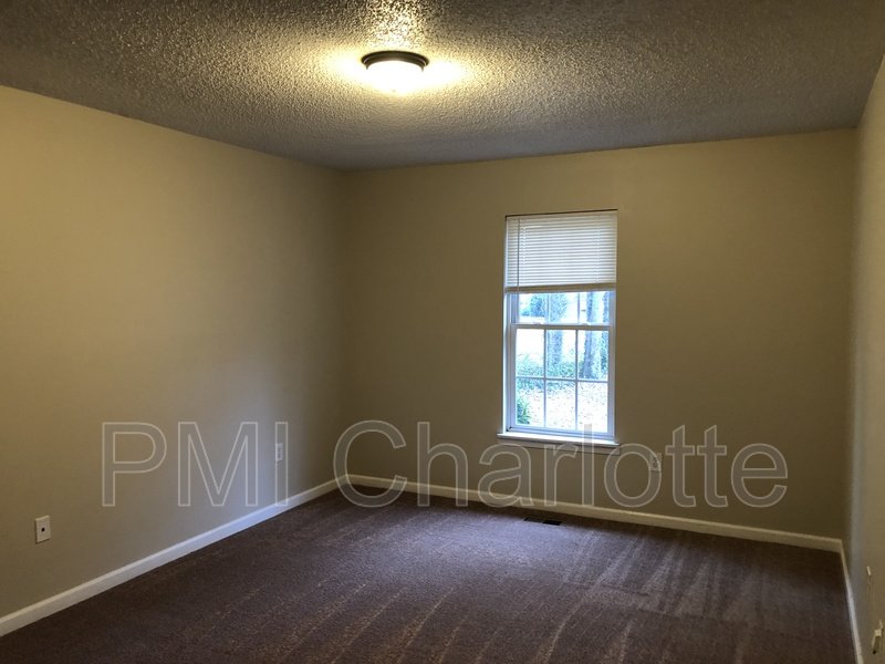 2519 Hickory Ave property image