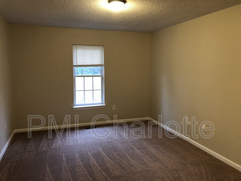 2519 Hickory Ave property image