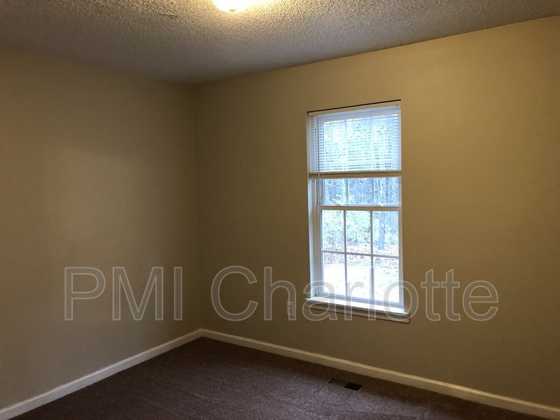 2519 Hickory Ave property image